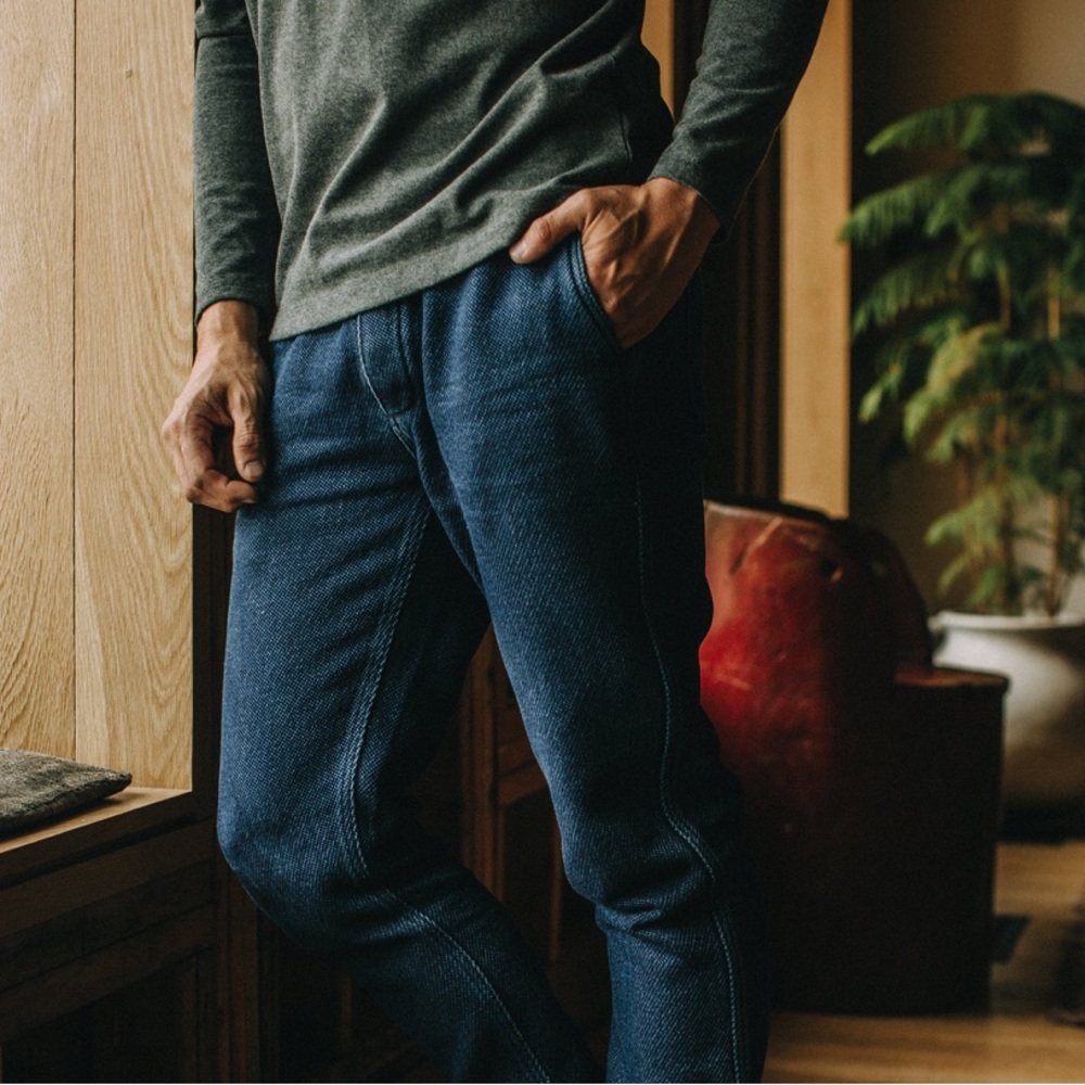 Taylor Stitch The Après Jogger Pant in Indigo Cross Dye L